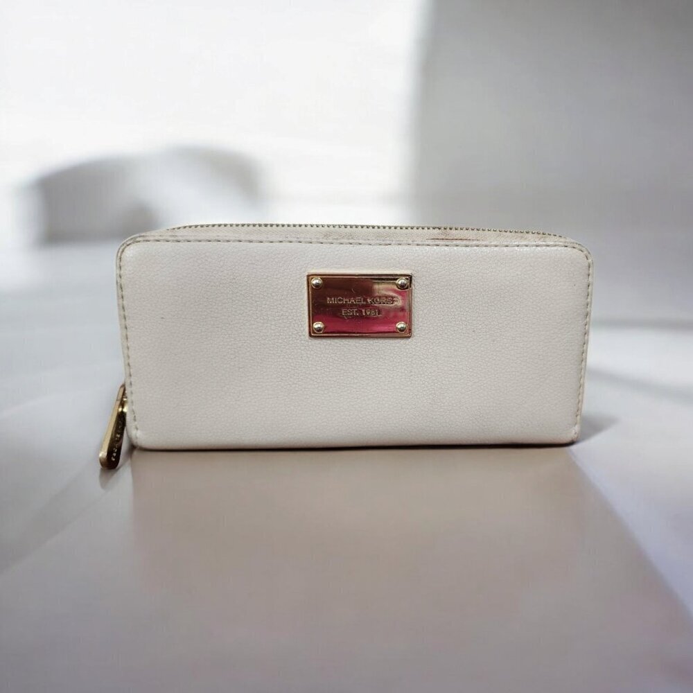 Michael Kors Off White Zip Around Jet Set Large Wallet - Picture 1 of 7